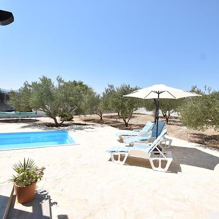 Villa Bubica- Cozy Holiday Home In Rural Area With Pool Stankovci  外观 照片
