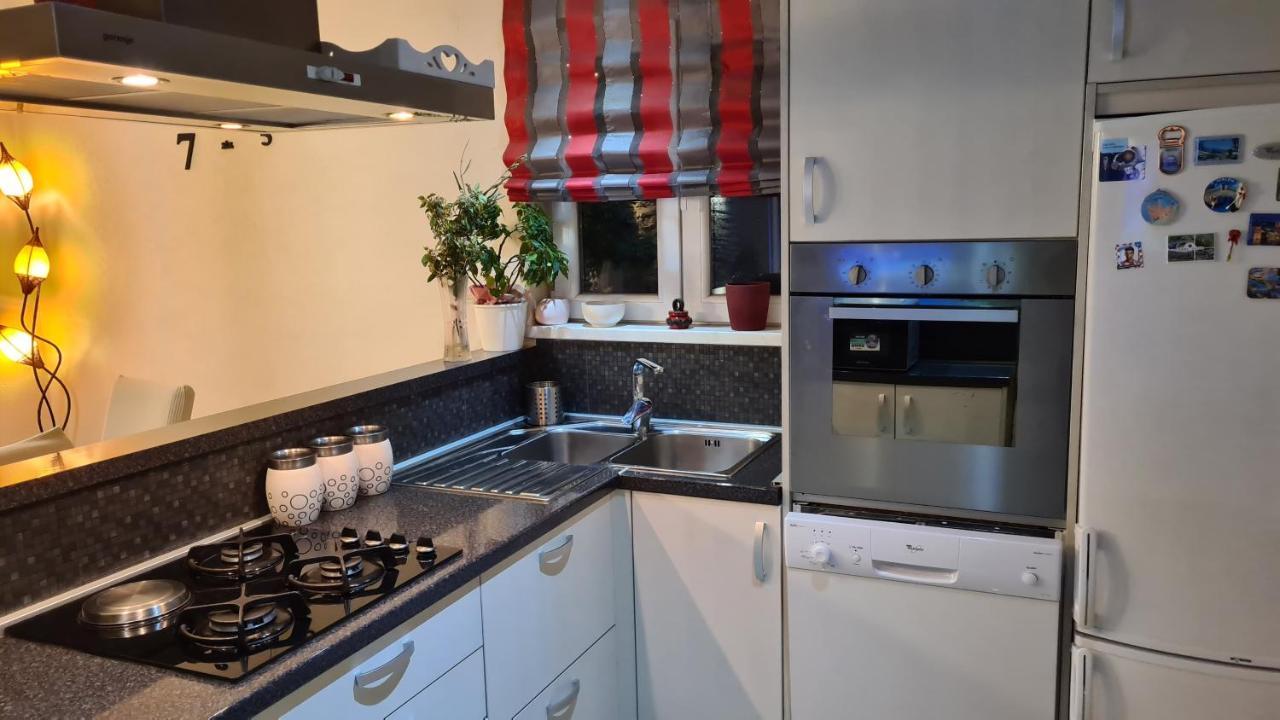 Villa Bubica- Cozy Holiday Home In Rural Area With Pool Stankovci  外观 照片