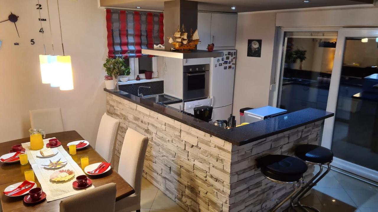 Villa Bubica- Cozy Holiday Home In Rural Area With Pool Stankovci  外观 照片