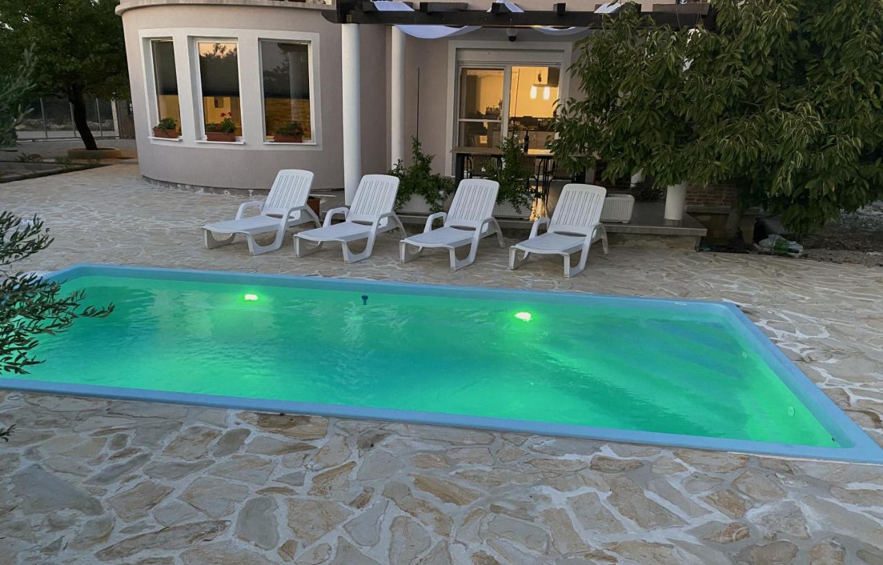Villa Bubica- Cozy Holiday Home In Rural Area With Pool Stankovci  外观 照片