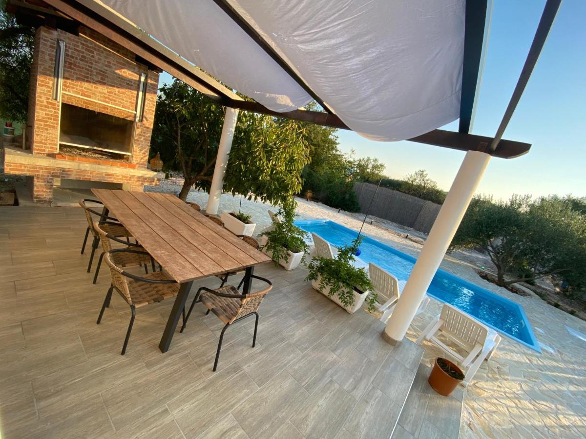 Villa Bubica- Cozy Holiday Home In Rural Area With Pool Stankovci  外观 照片