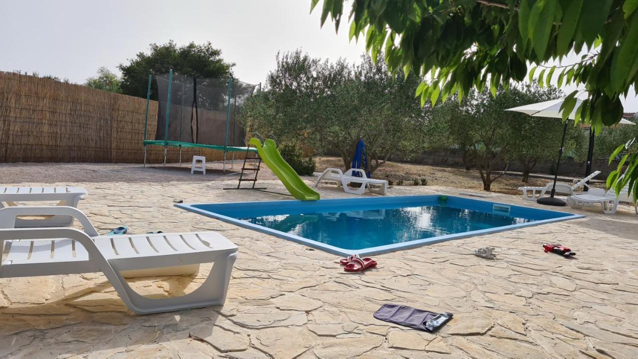 Villa Bubica- Cozy Holiday Home In Rural Area With Pool Stankovci  外观 照片